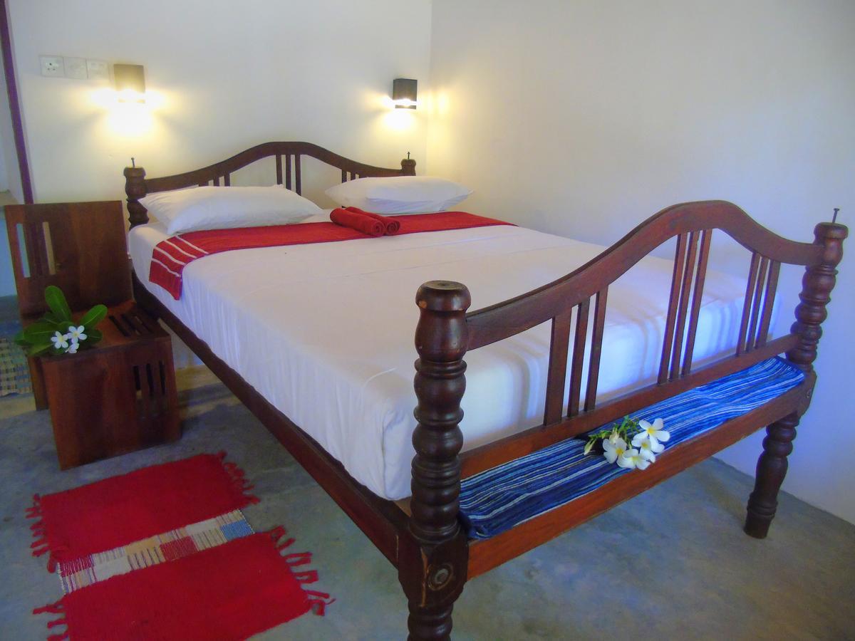 Talalla Coconut Hotel Екстер'єр фото