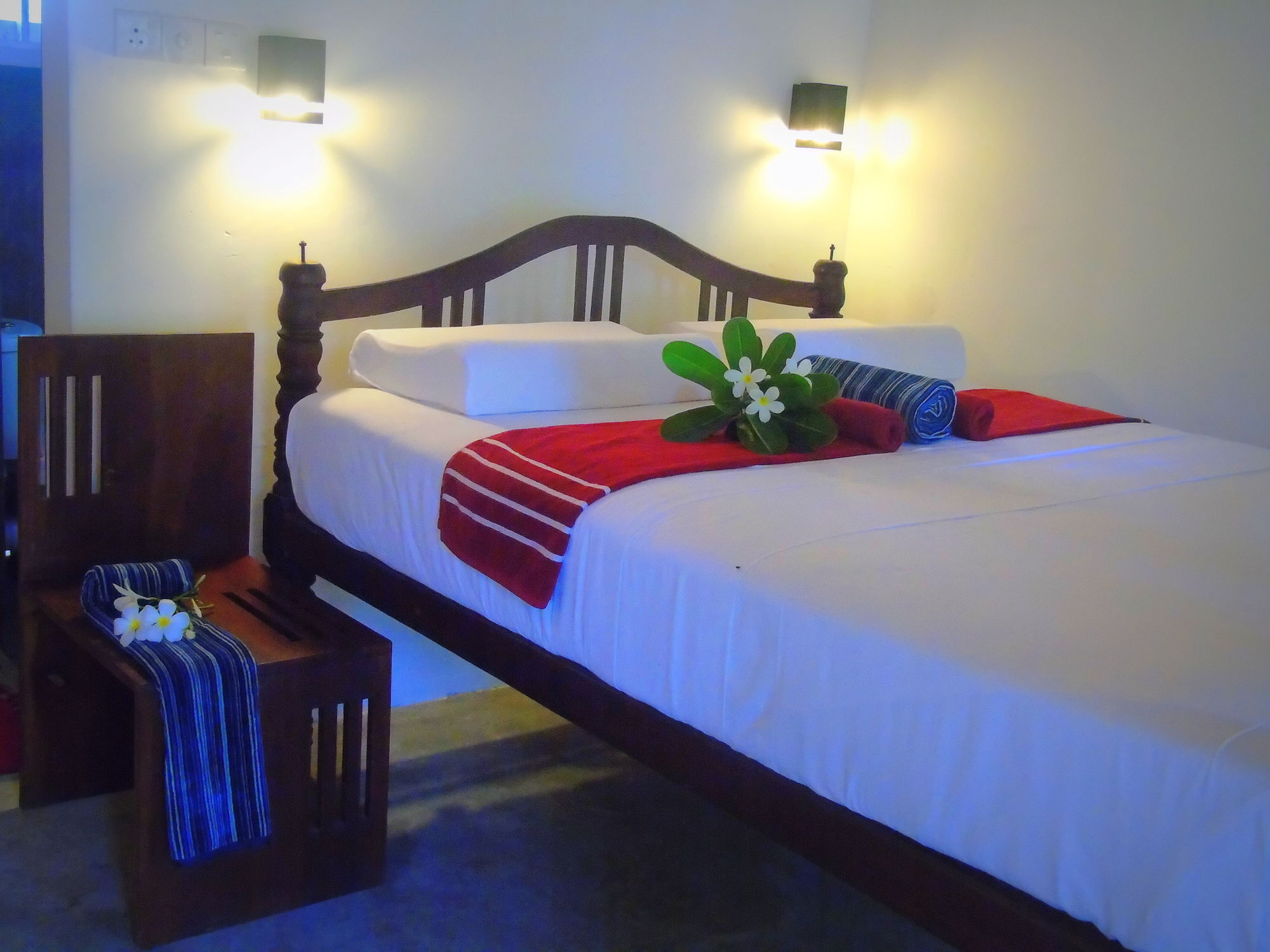 Talalla Coconut Hotel Екстер'єр фото